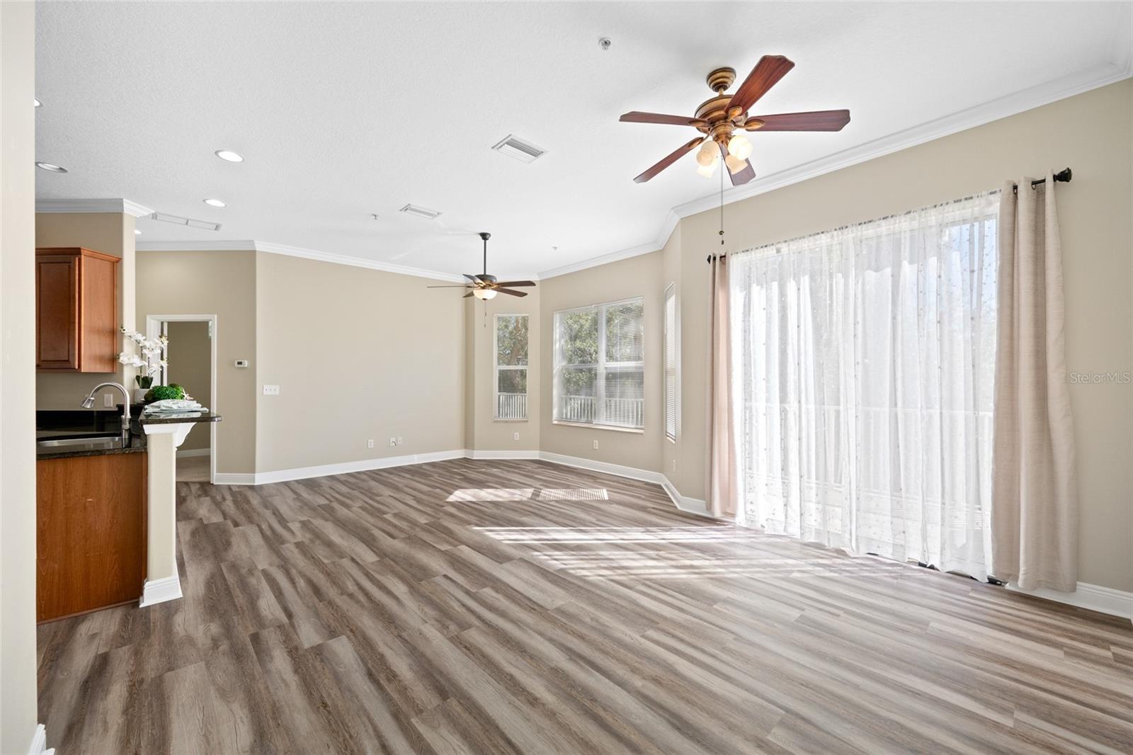 2nd floor - Dining/Living Room area