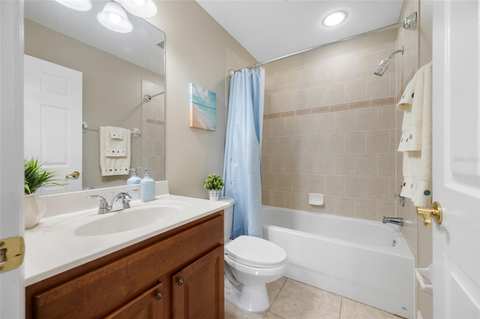 3rd Floor Hall Bathroom