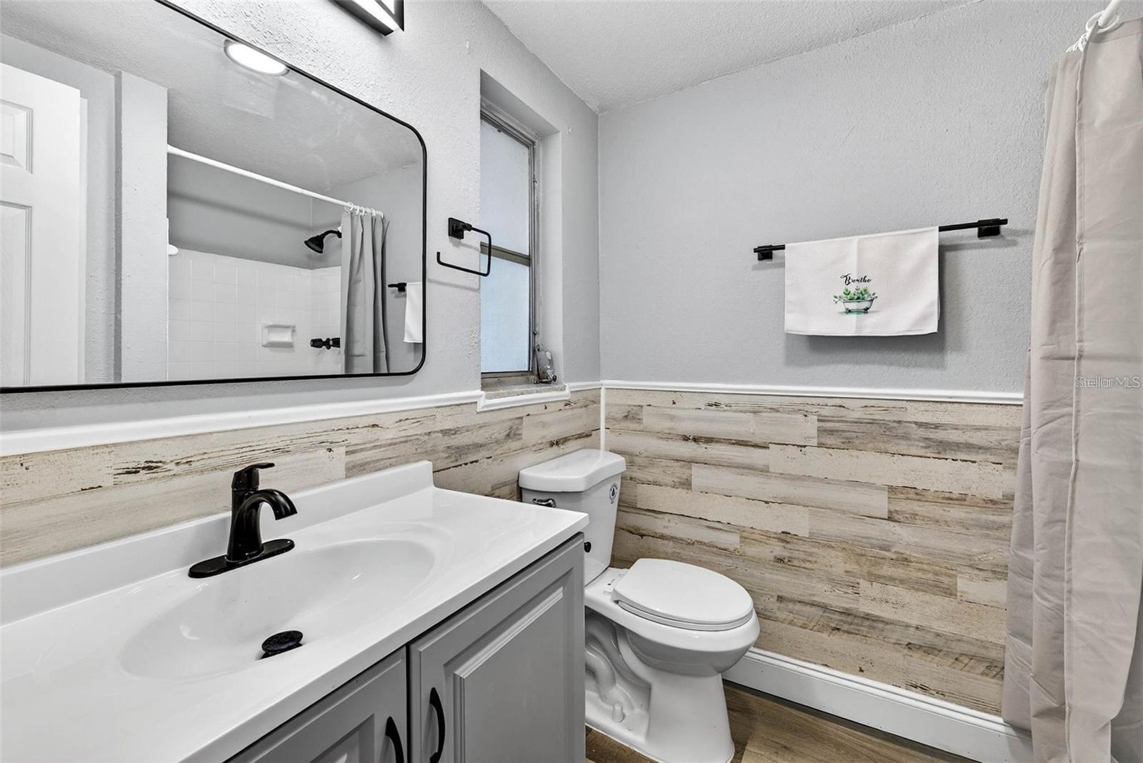 EN-SUITE WITH WALK-IN SHOWER, FULLY REMODELED