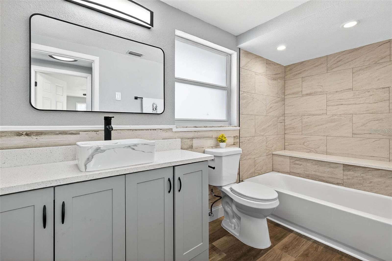 HALL/GUEST BATHROOM FULLY REMODELED