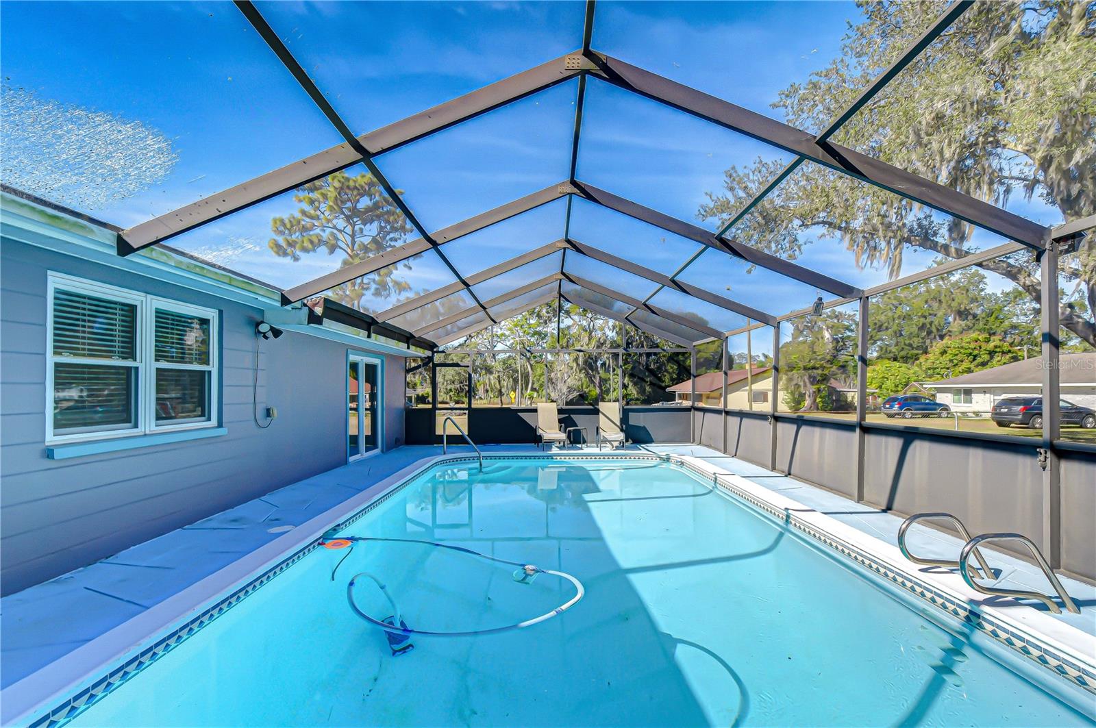 Large pool with new pool pump!