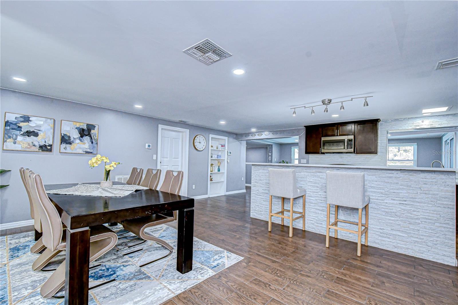 Perfect for hosting!