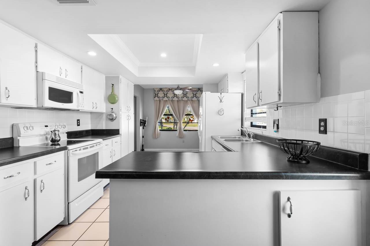 Kitchen and breakfast nook