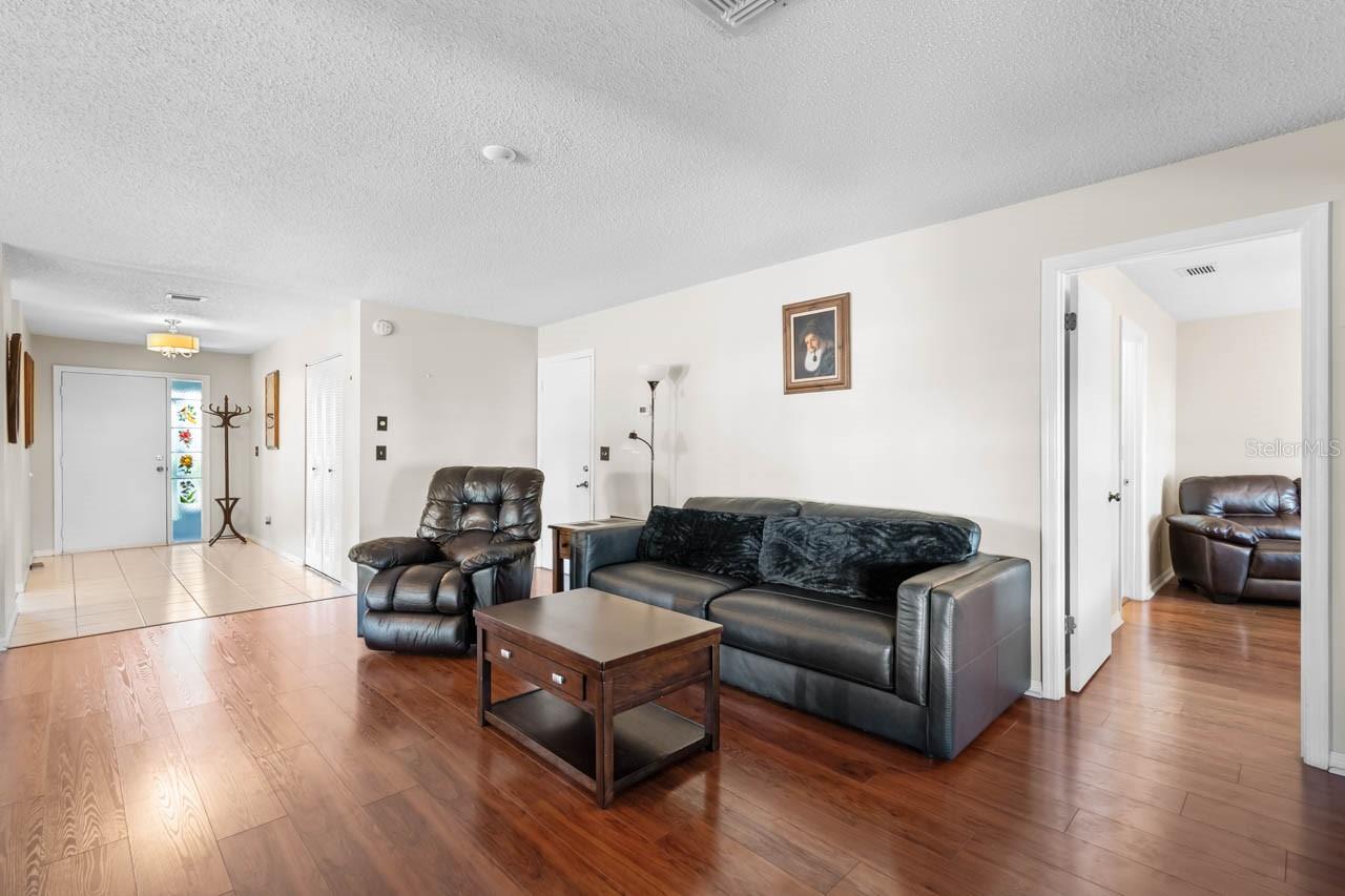 Spacious living room