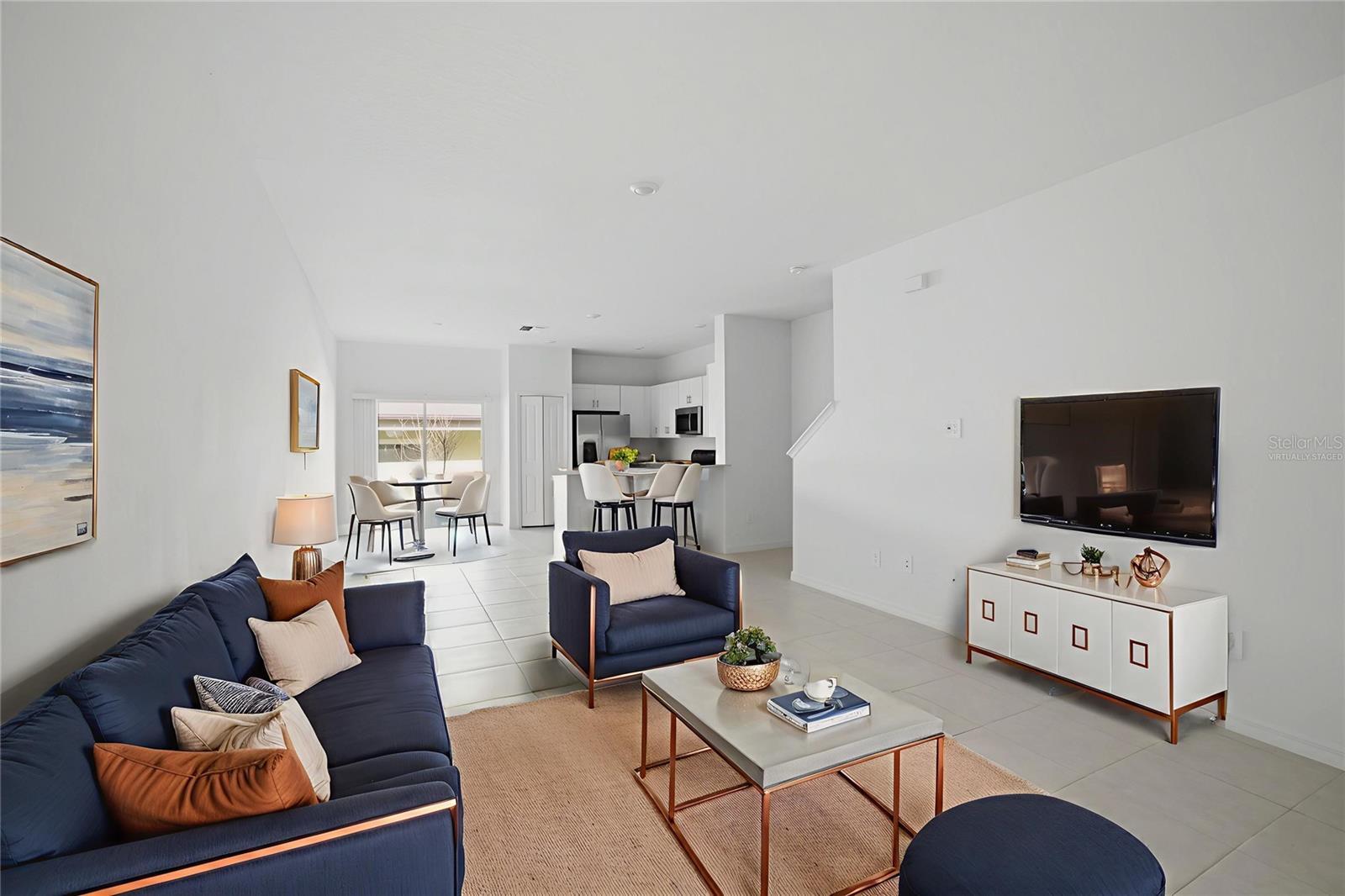 This photo has been Virtually Staged.