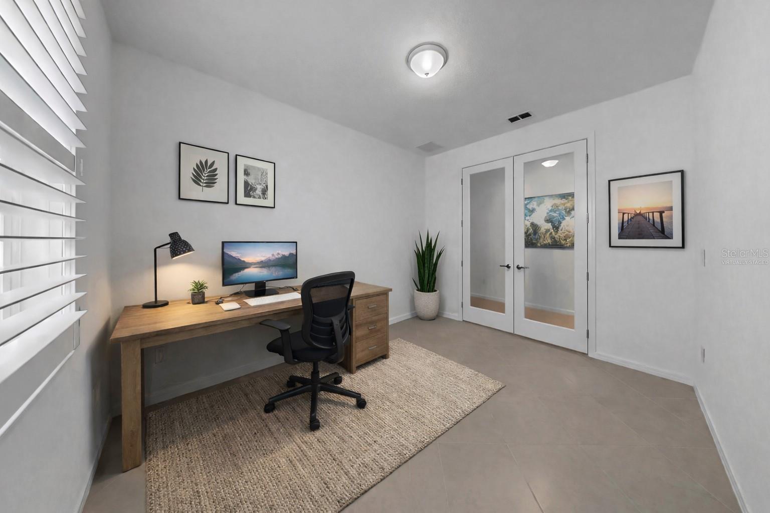 Office/Flex Virtually Staged