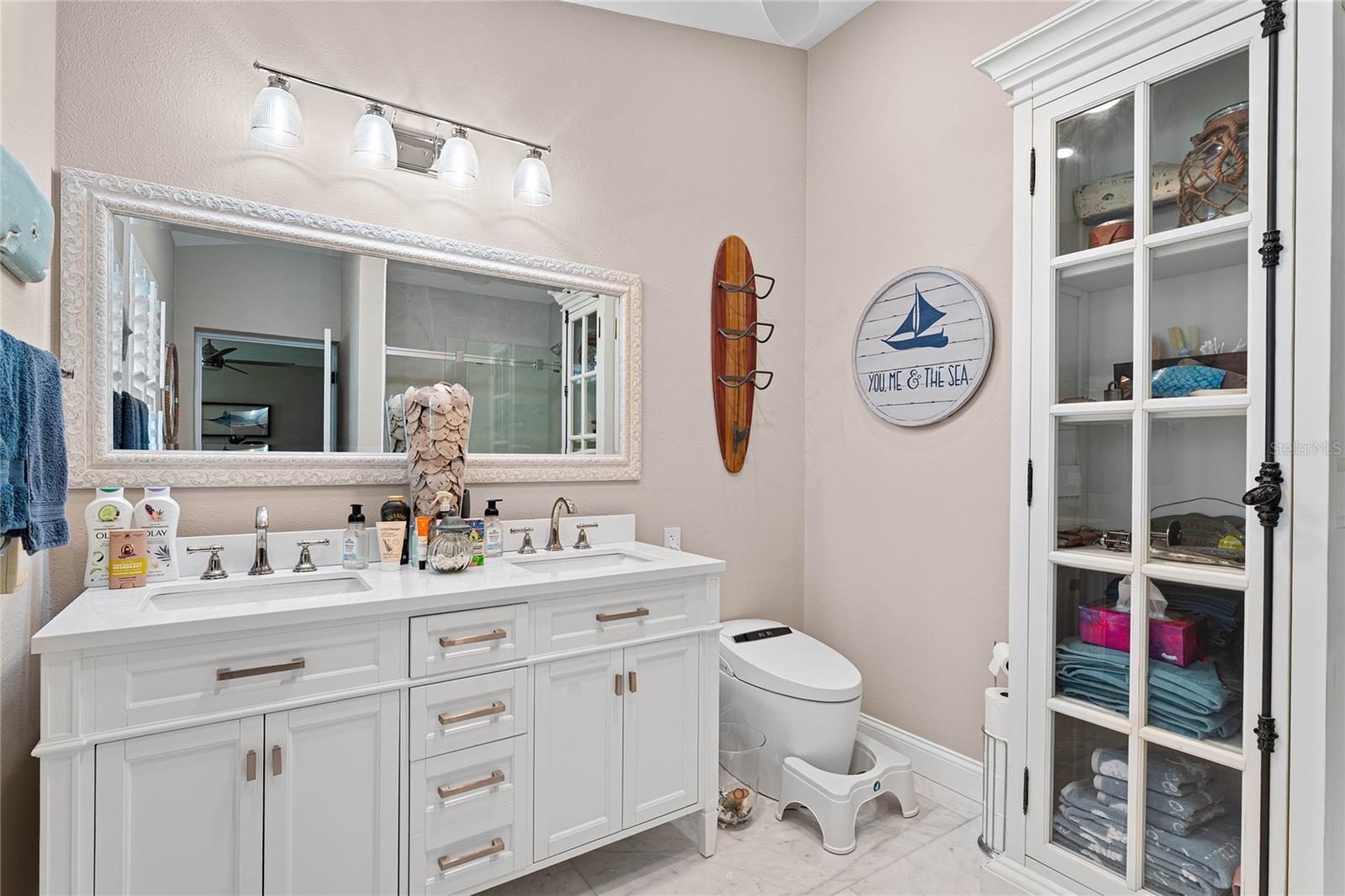 En-Suite Bathroom for Bedroom #2