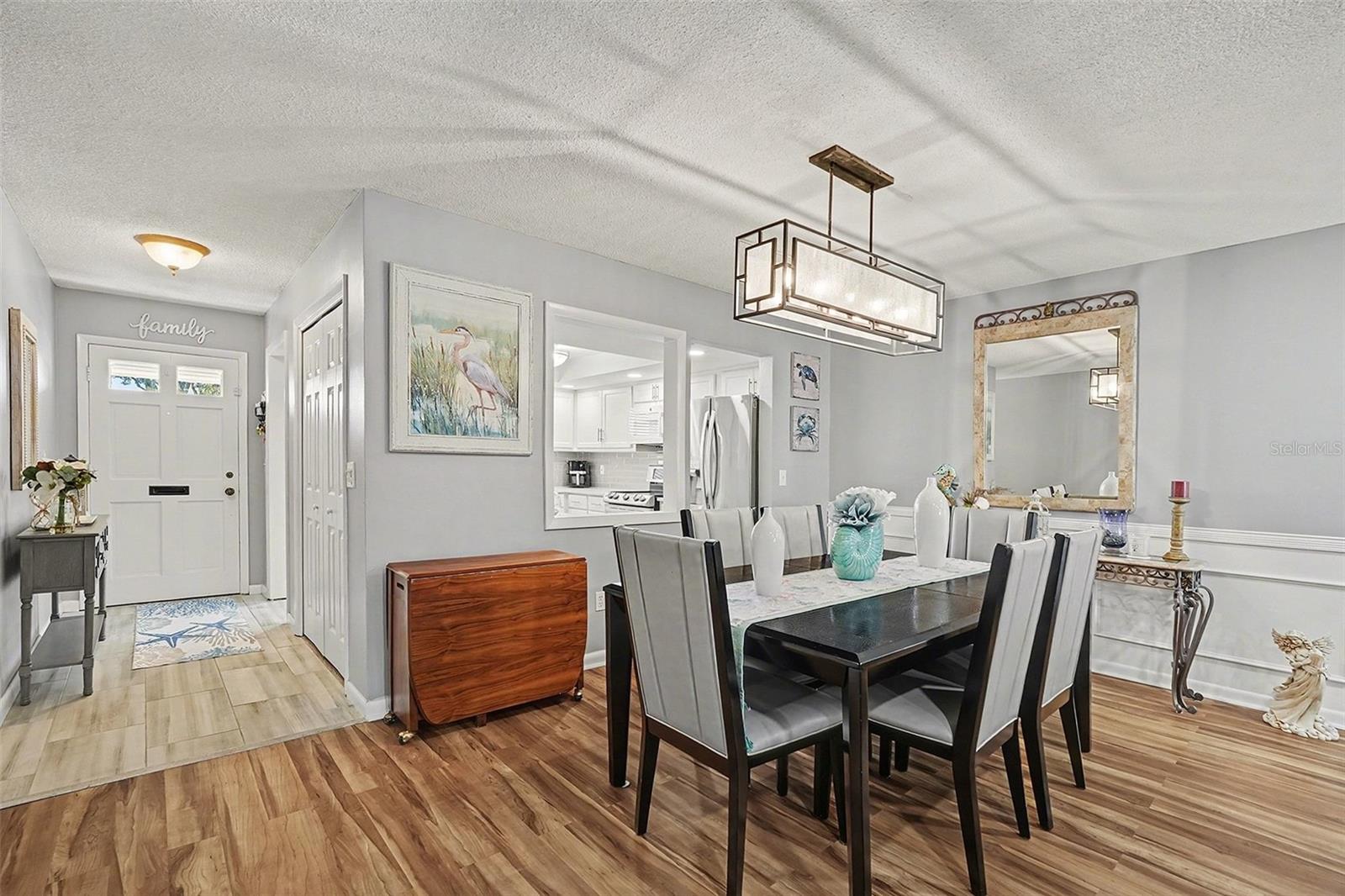 Hallway into the dinning room