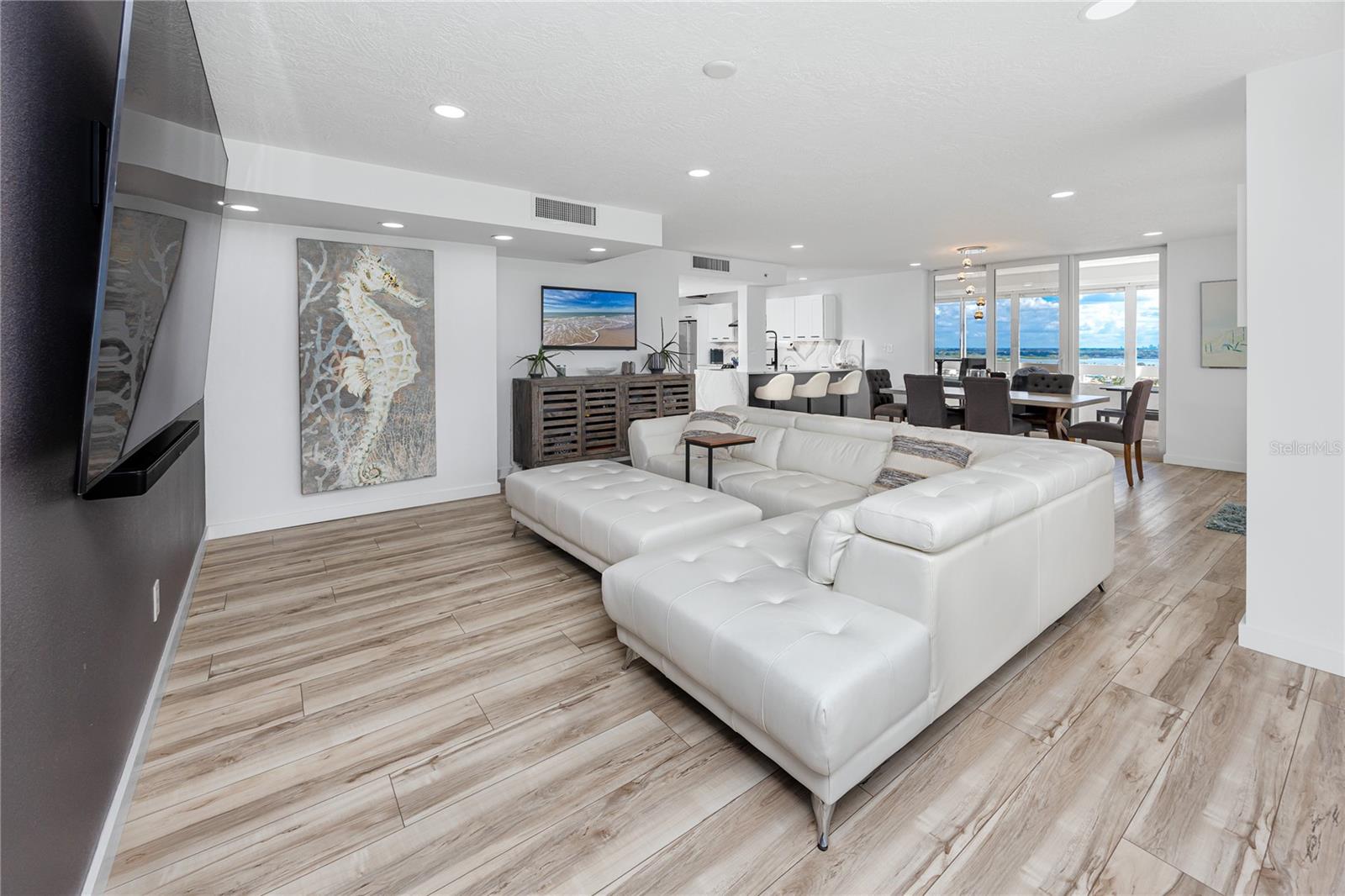 Popcorn only belongs in a bowl, NOT ceilings