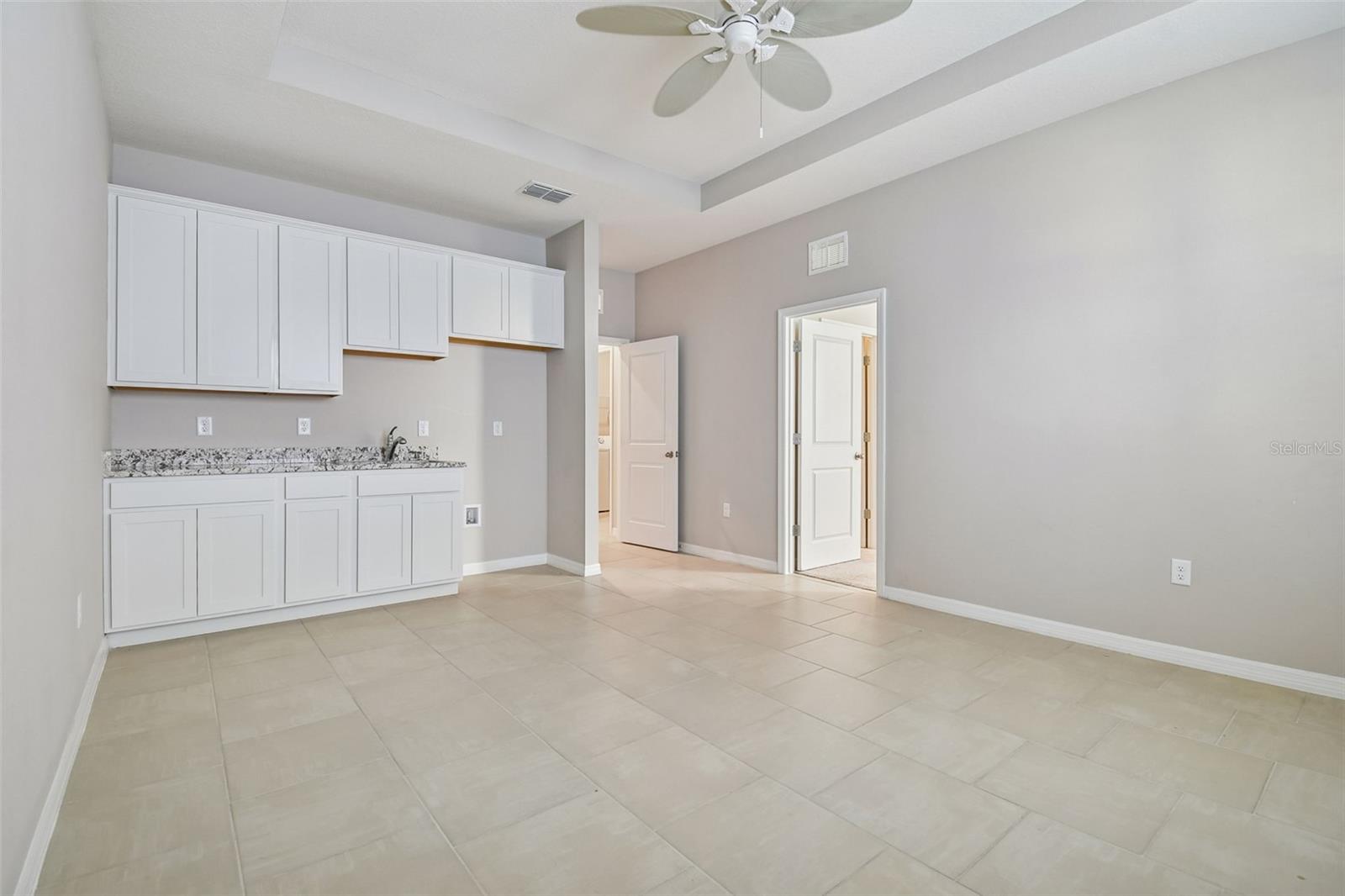 In law Living / Dinning / Kitchen Combo