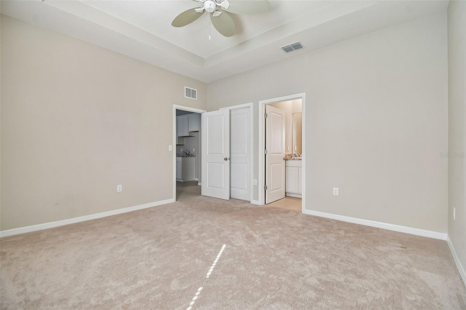 In law Living / Dinning / Kitchen Combo