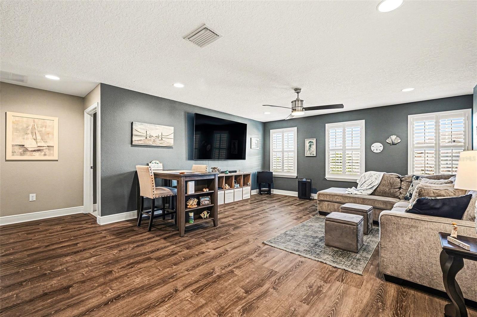 Large Bonus Room