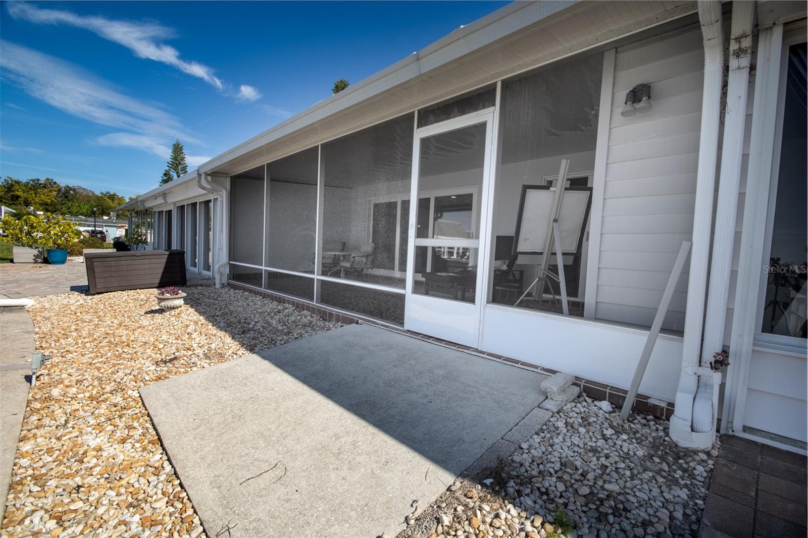 Rear View of Fl Room