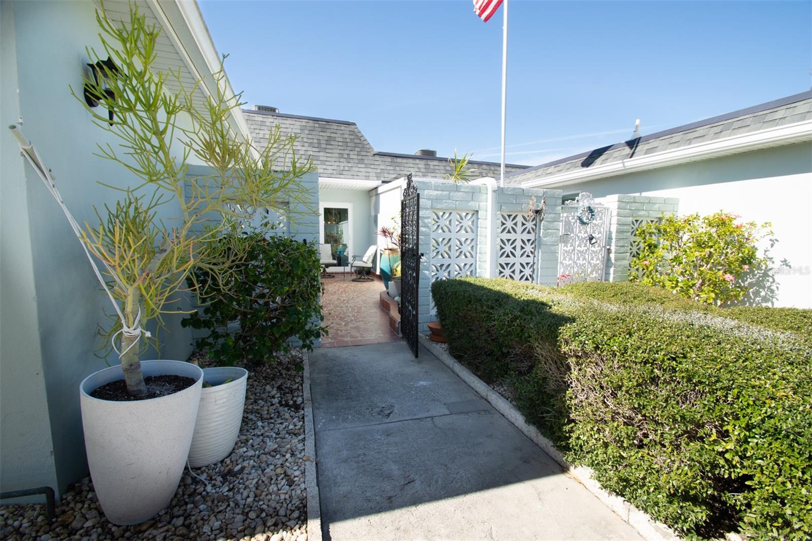 Front entrance to Courtyard
