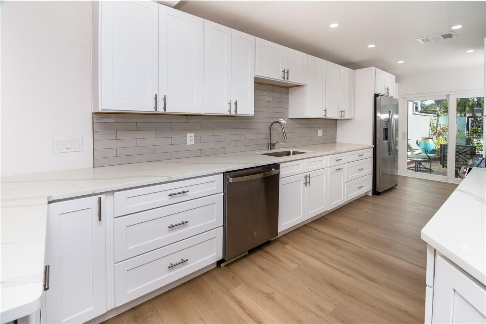 Light and Bright Kitchen