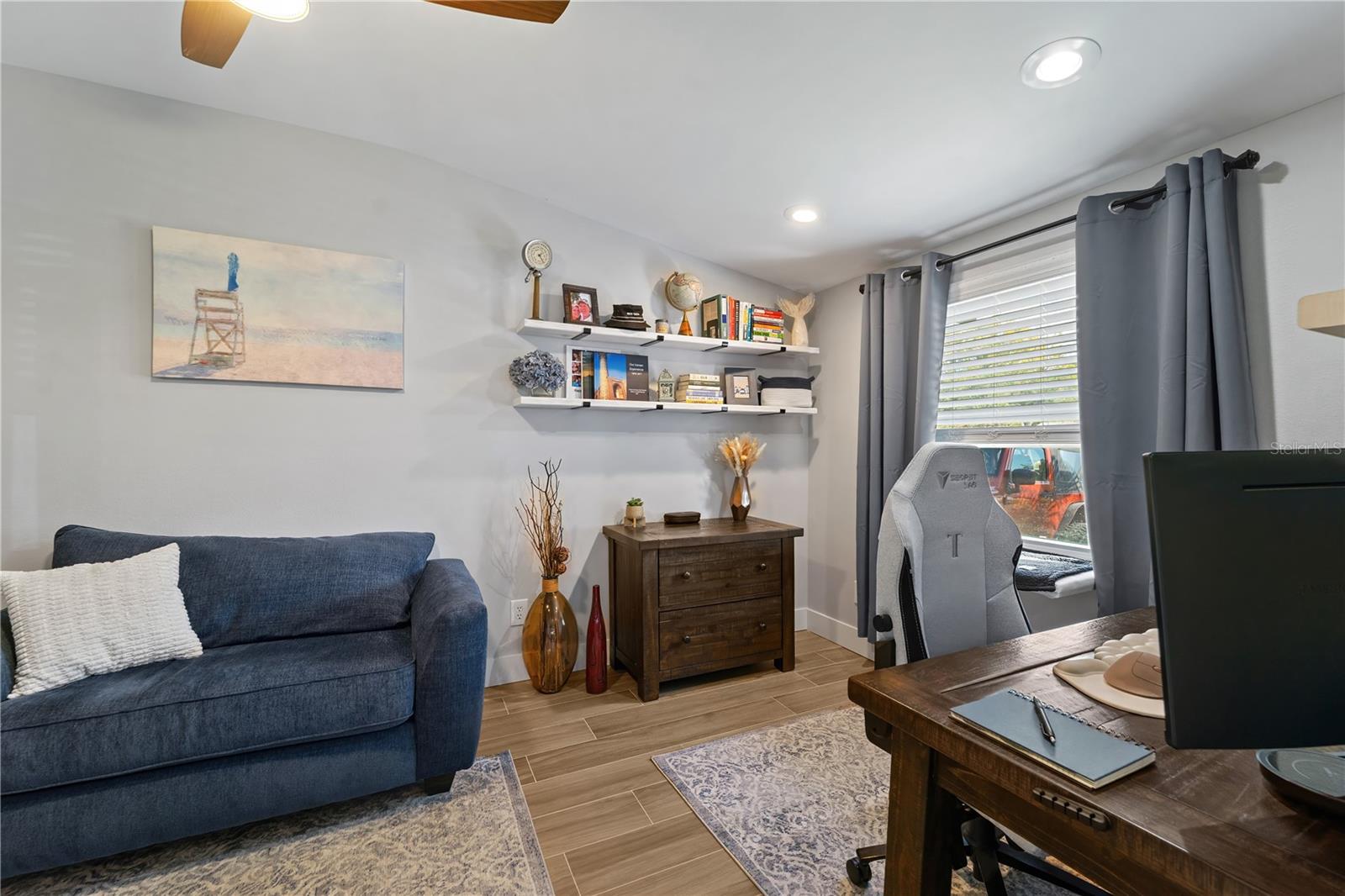 Home office or 4th bedroom