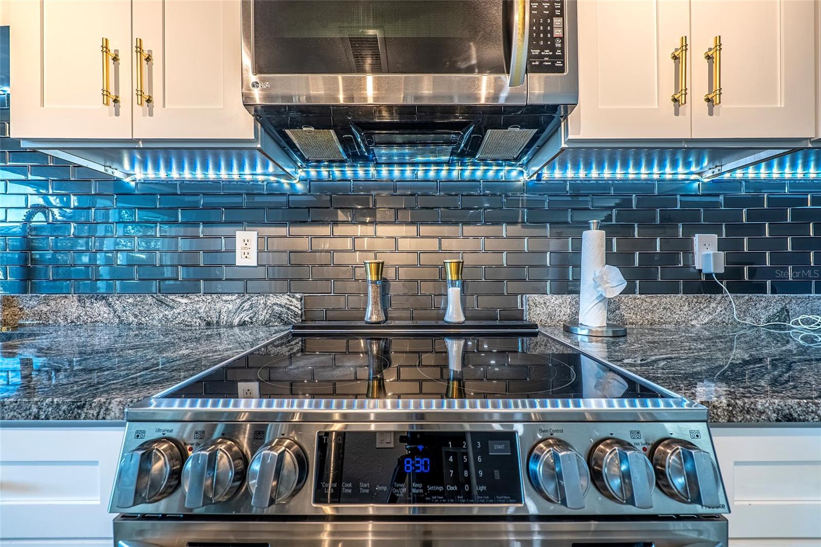 Primary Kitchen Stainless Steel Appliances