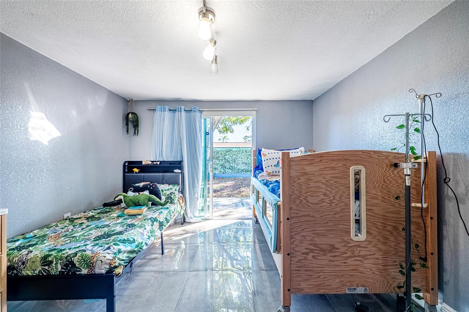 Guest Bedroom #1/In Law Suite