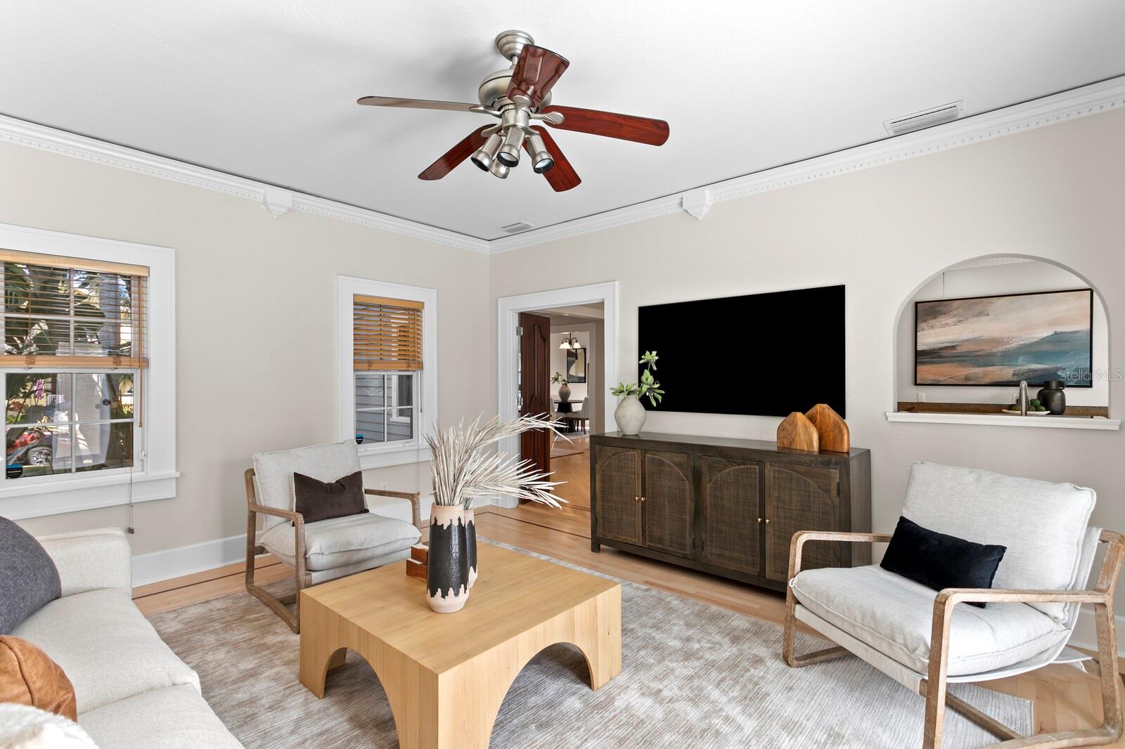 Sunroom connecting to the living area