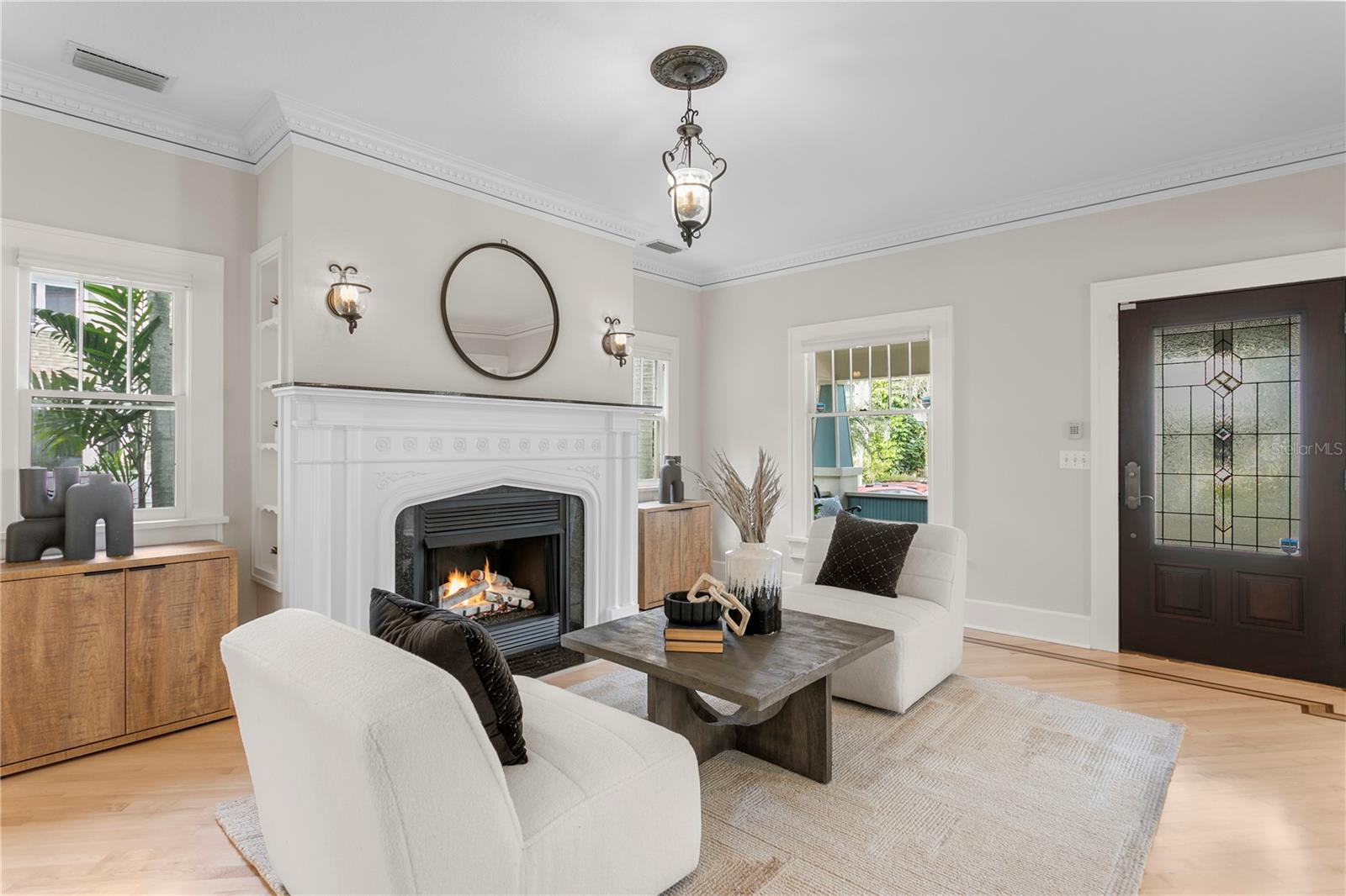 Sitting area by the fire place