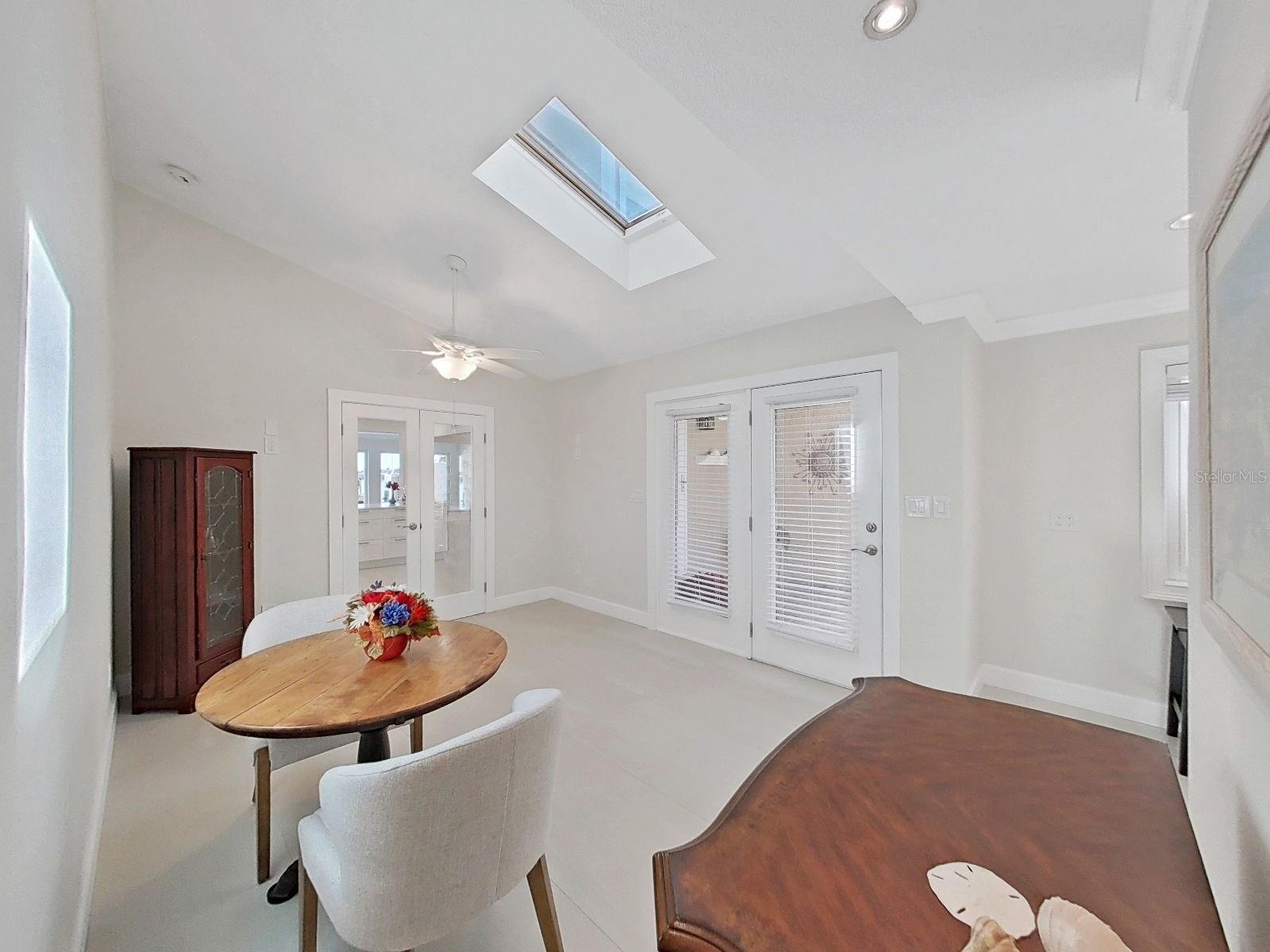 Ensuite or Flex space ADA friendly