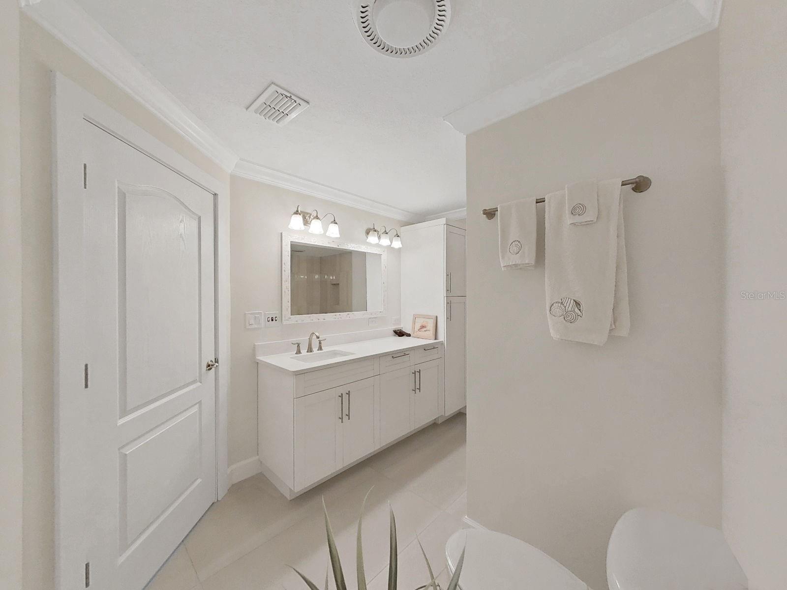 Framed vanity mirror