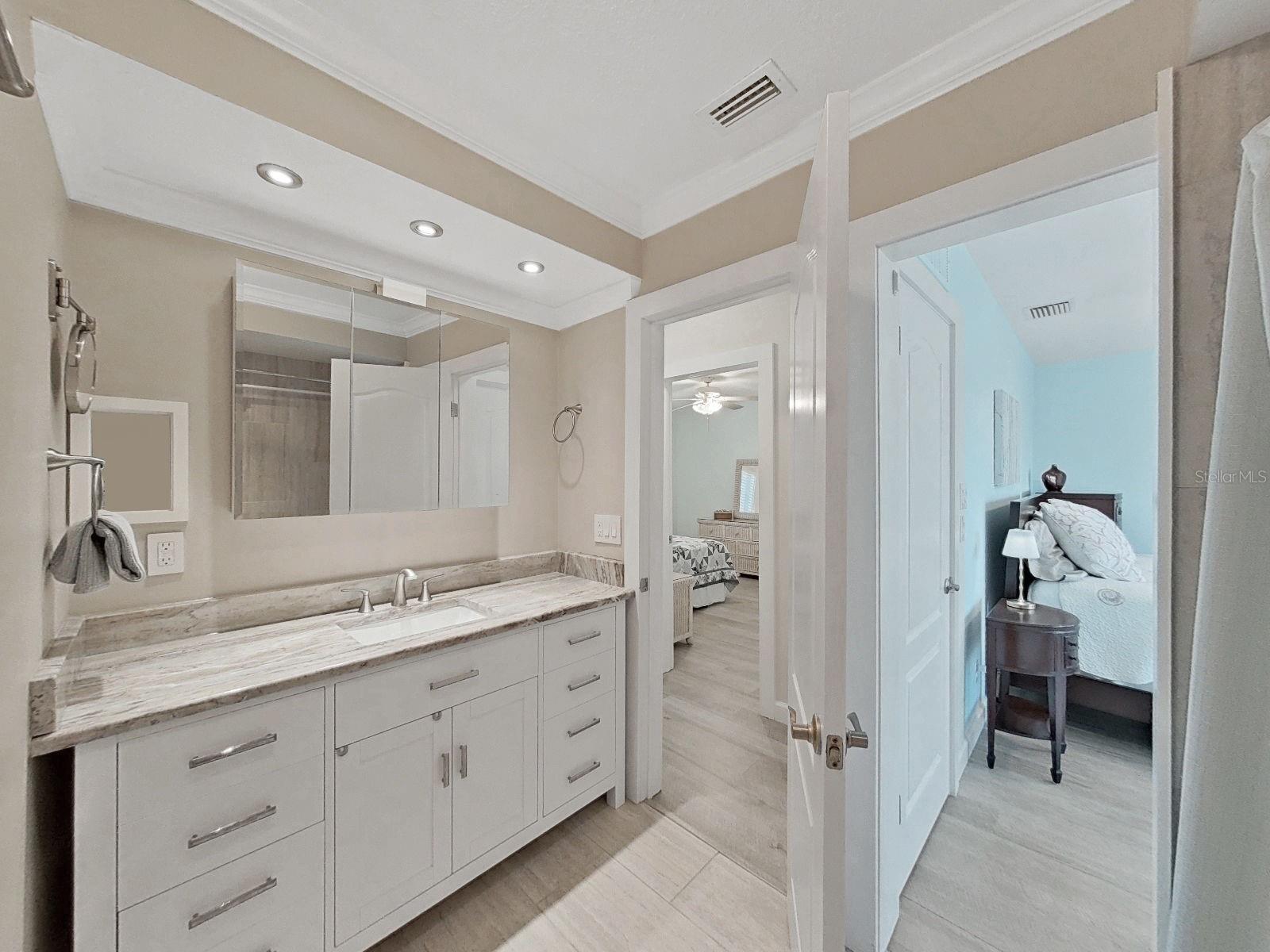 2nd floor bath with direct access to primary bedroom