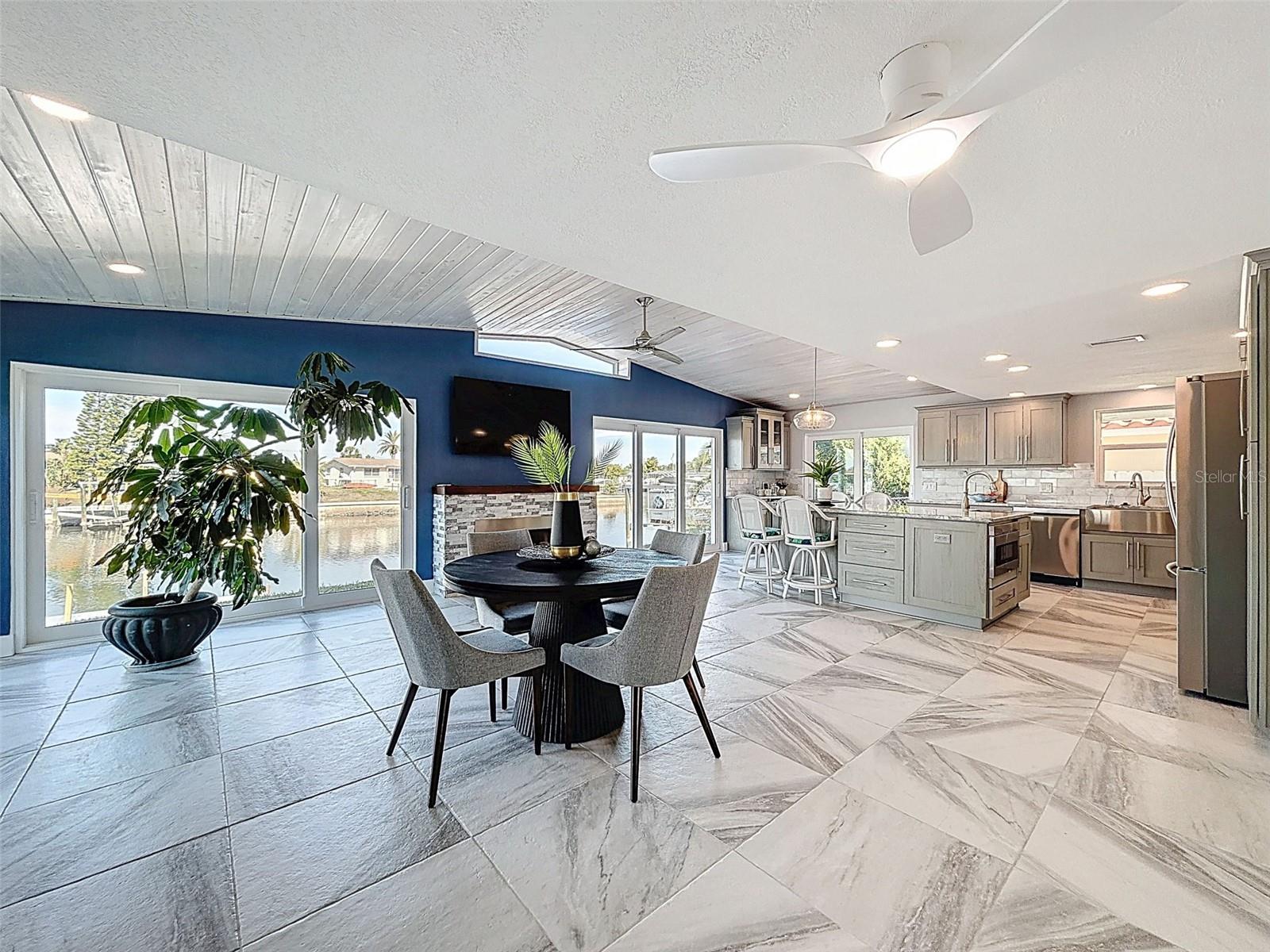 RIGHT OFF THE LIVING ROOM IS THIS AMAZING SPACE!