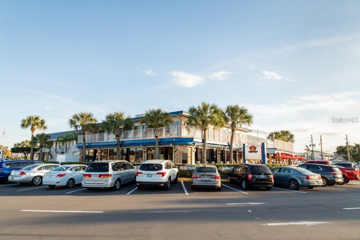 Inn on the Gulf!  20 min by boat, 5 min by car.