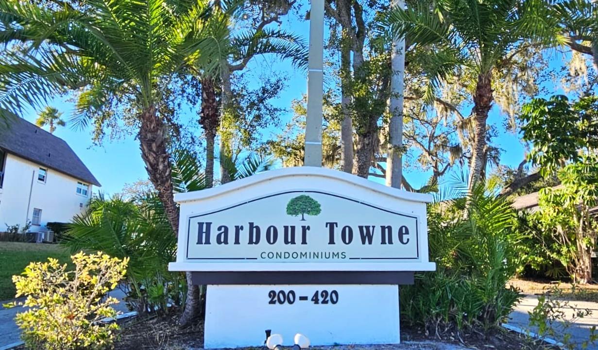 Welcome to Harbour Towne