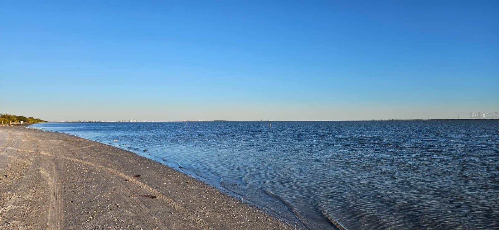Courtney Campbell Causeway Beach