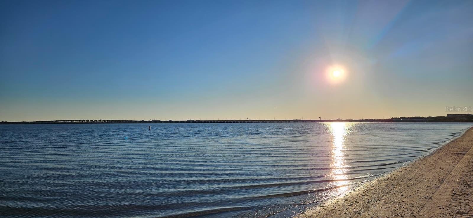 Courtney Campbell Causeway Beach