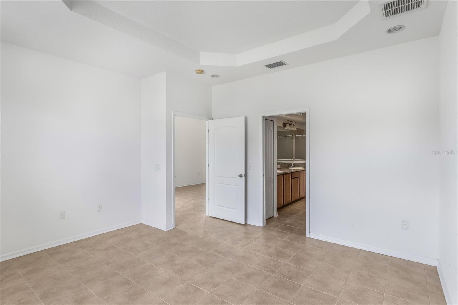 Primary Bedroom - Tray Ceiling