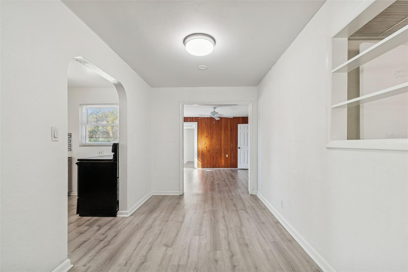 Dining room opens to bonus room and kitchern