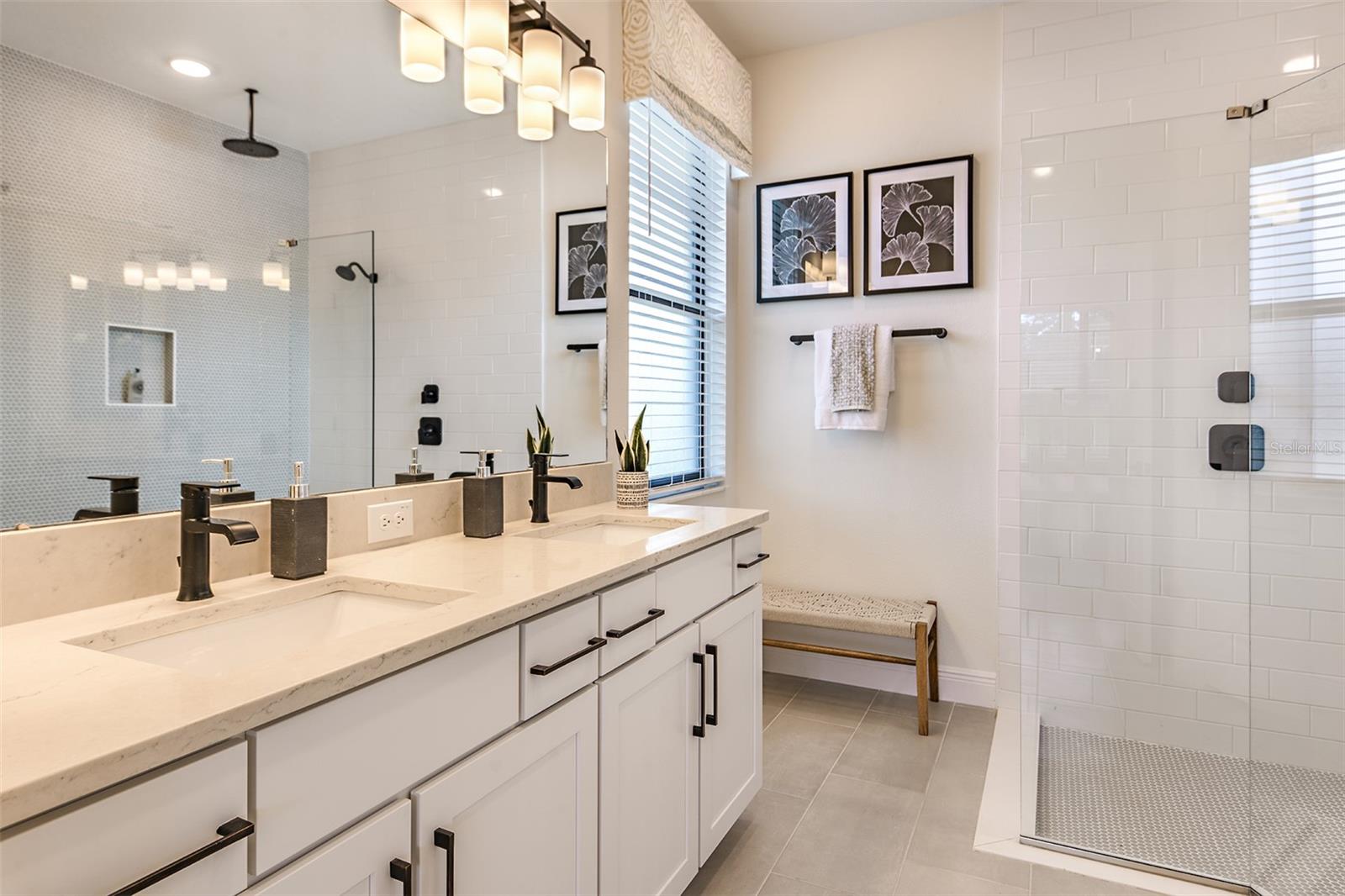 Model Home - Does not represent actual To be Built Home Options shown