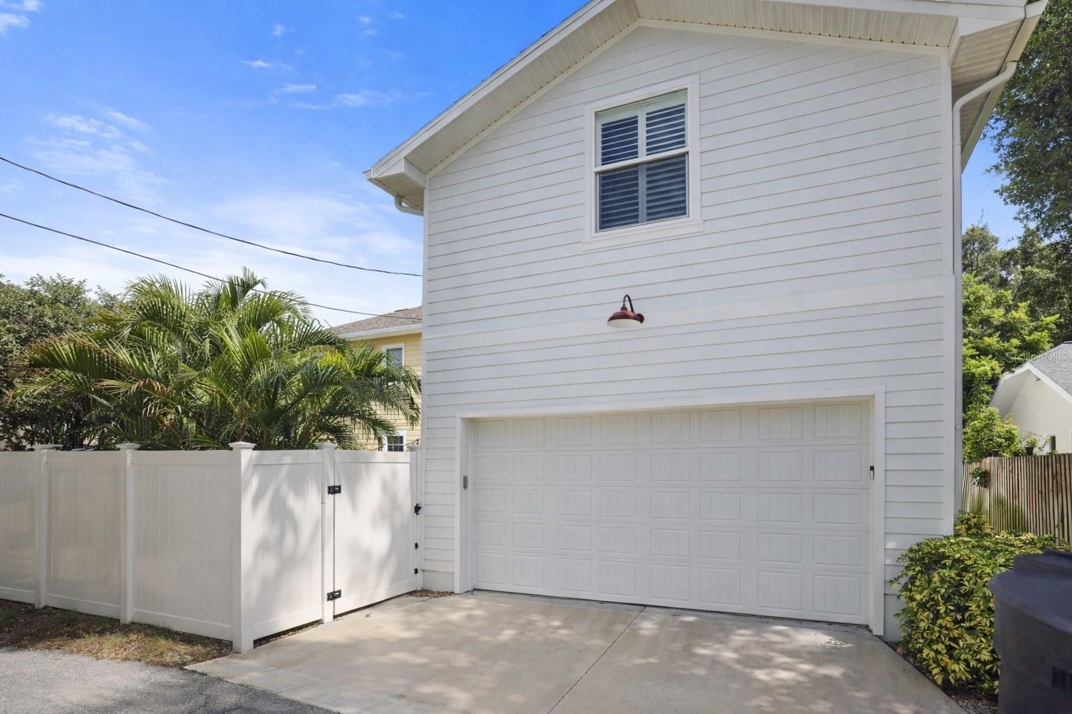 Garage Facing Rear/Back Alley