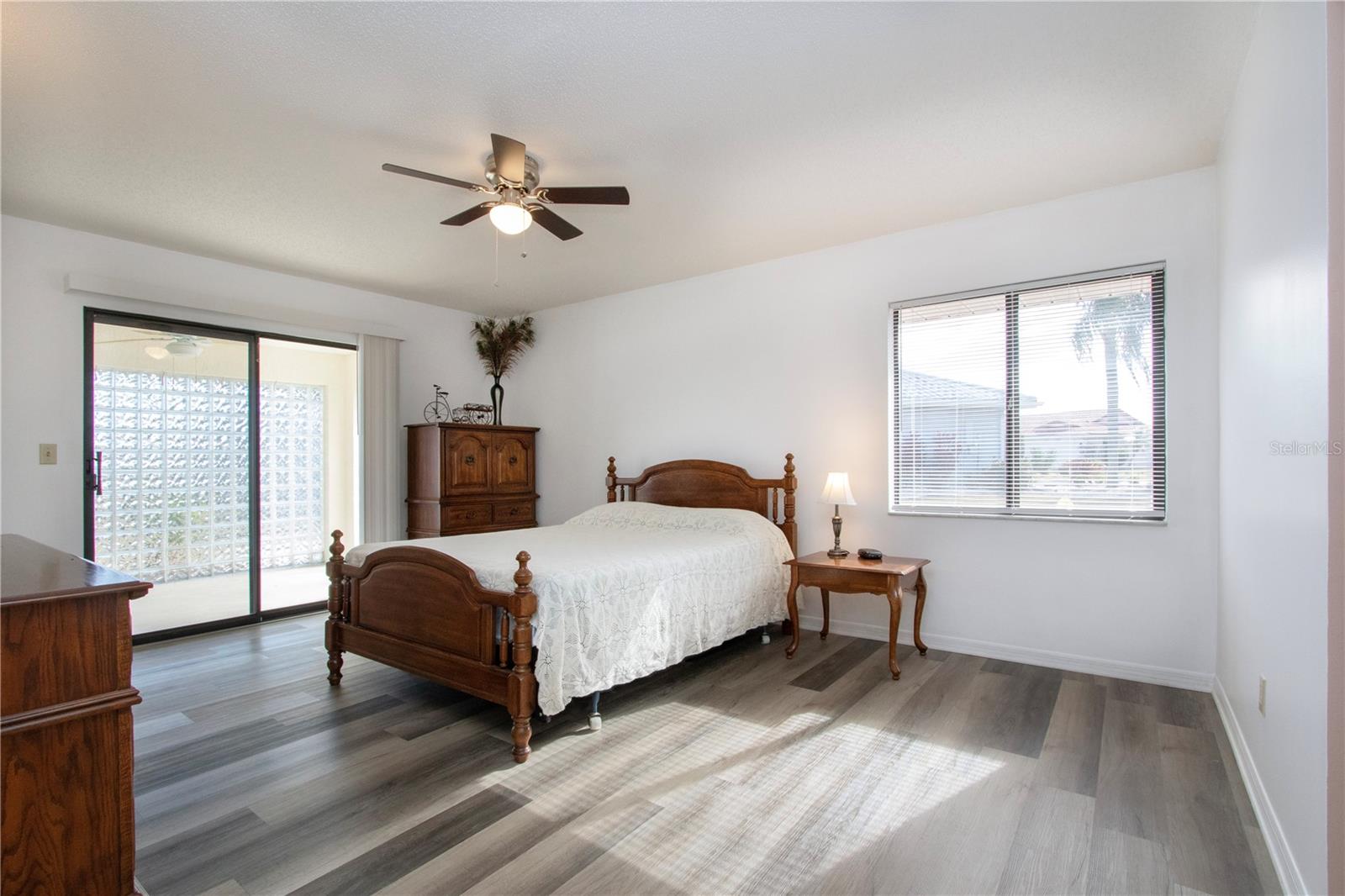 Master bedroom with sliders to lanai