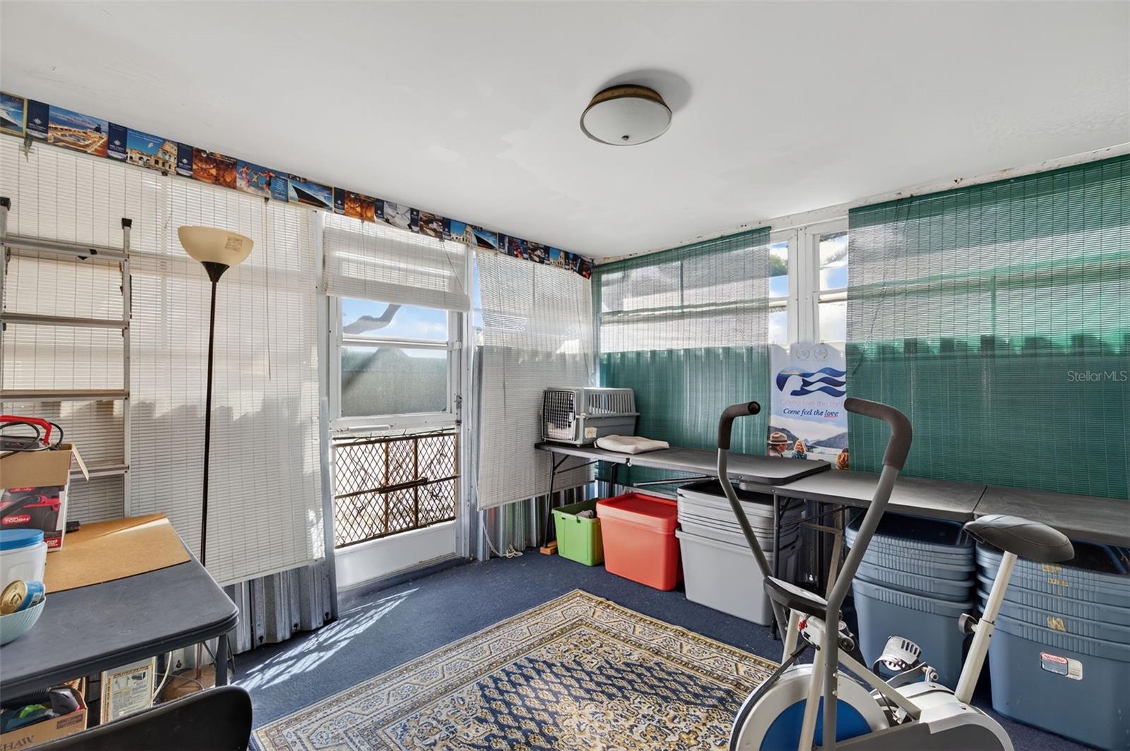 Florida room 12'x12'