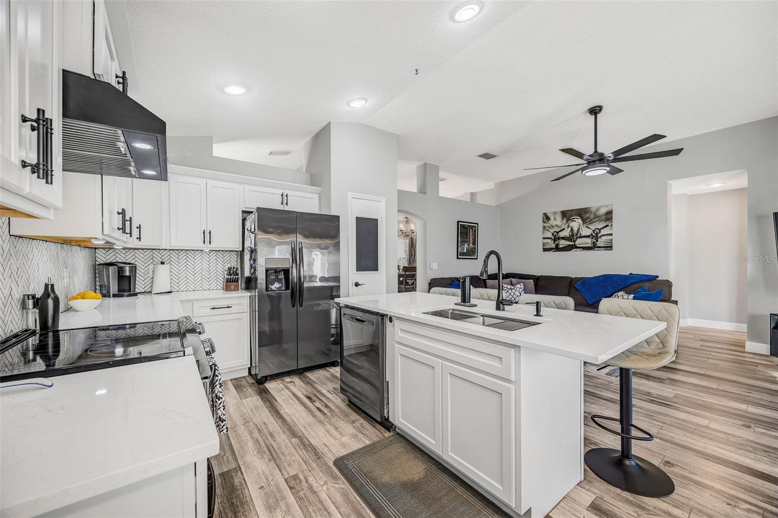 Beautifully updated kitchen