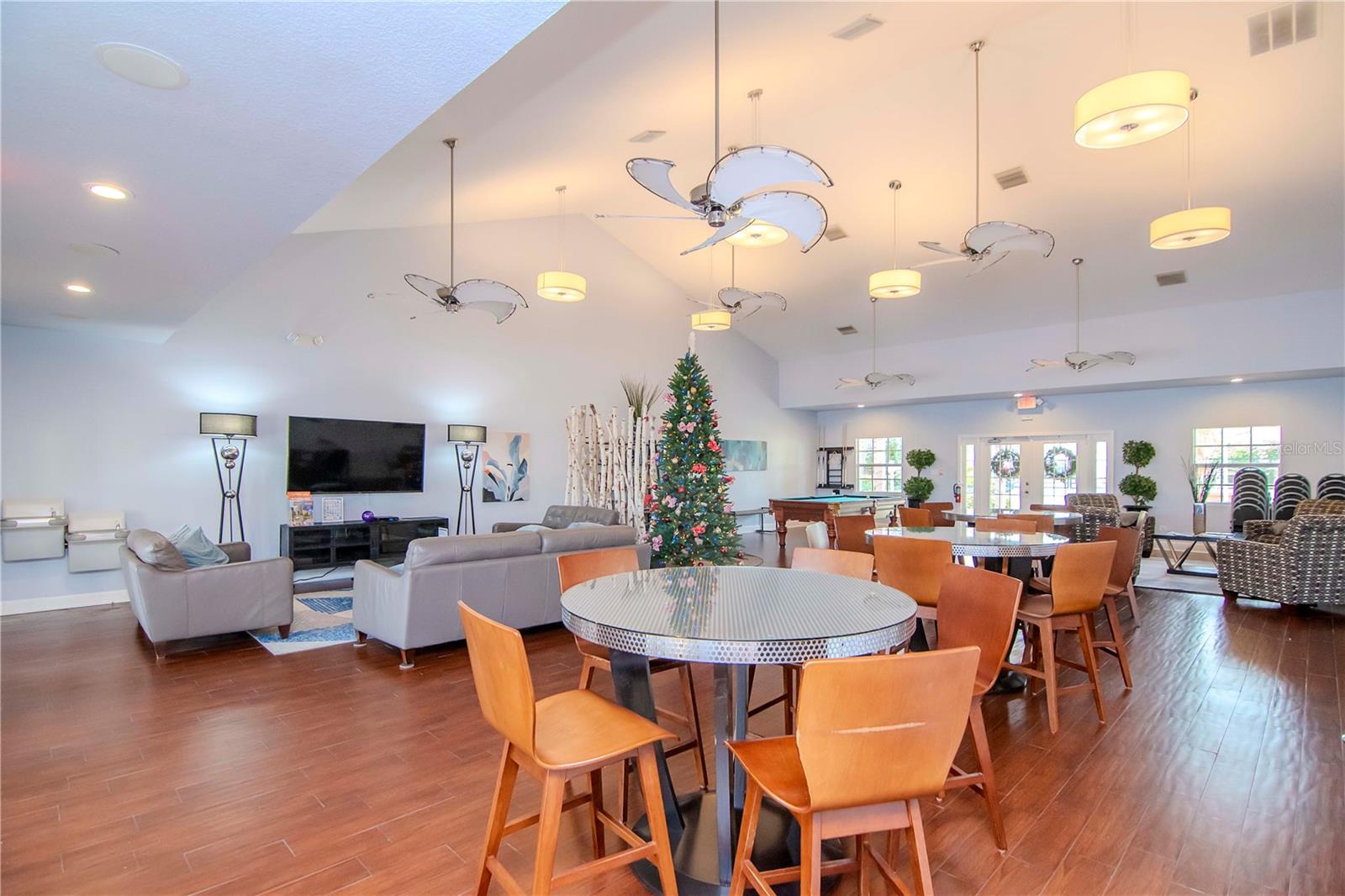 Northside Clubhouse/BILLARDS/GYM/LAUNDRY