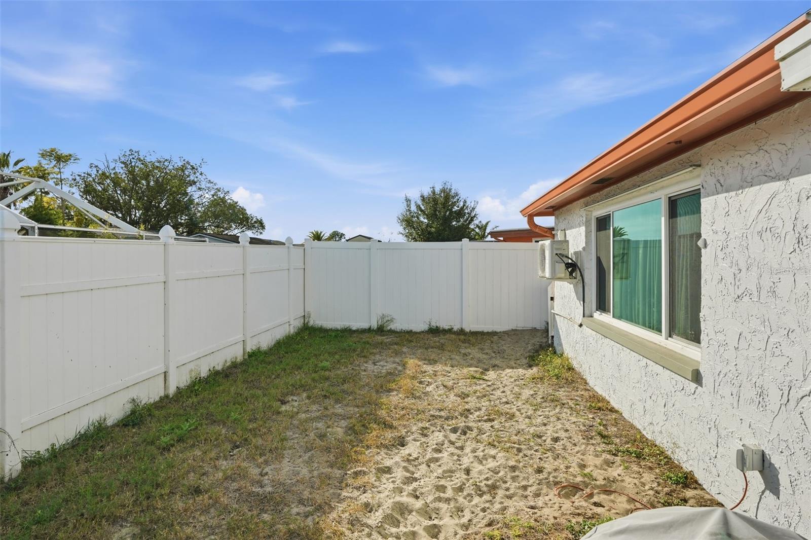 Fully Fenced Backyard!