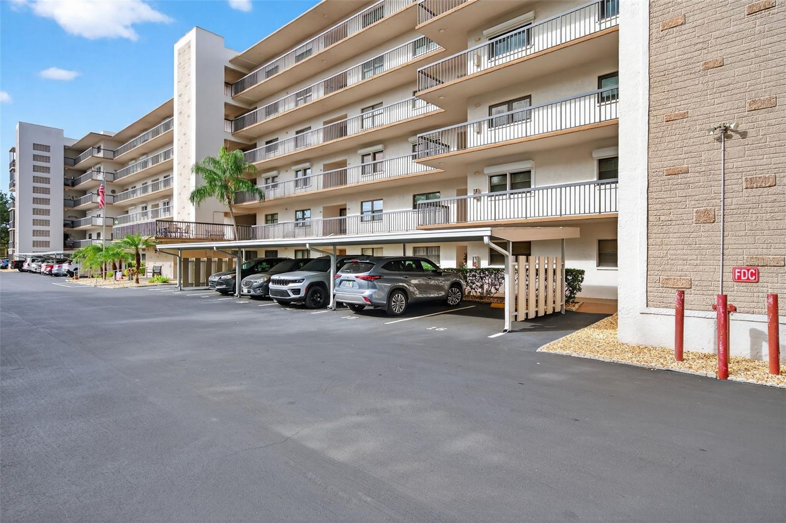 Front of Syracuse Building