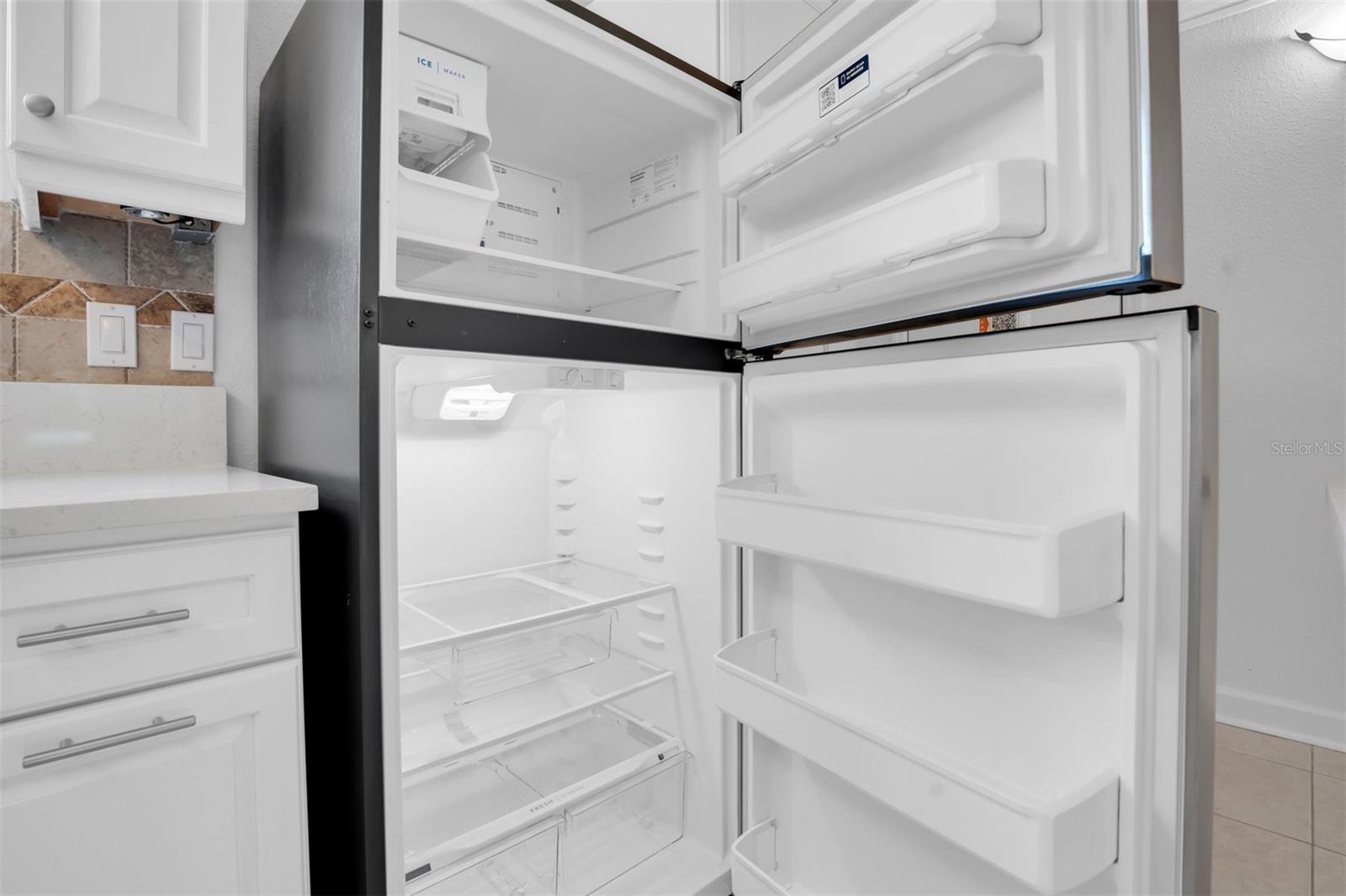 NEW FRIG WITH ICE MAKER!