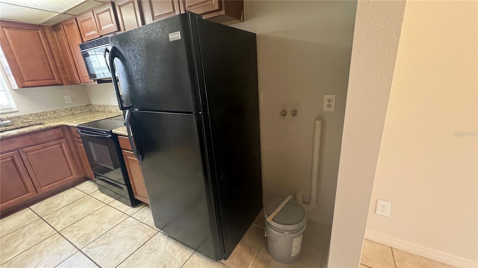 Stackable Washer/Dryer Hook-Up