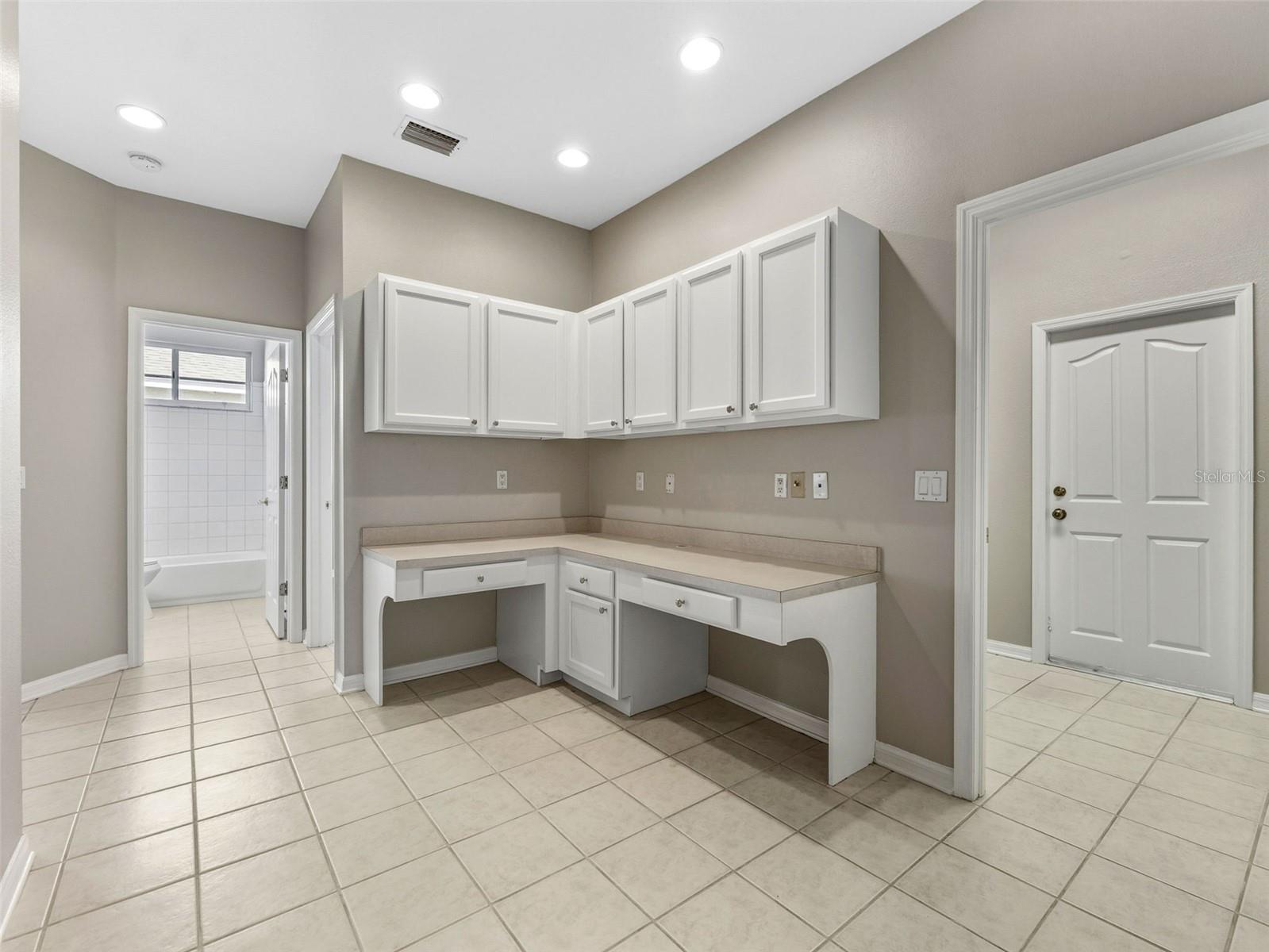 Office / homework area in hallway