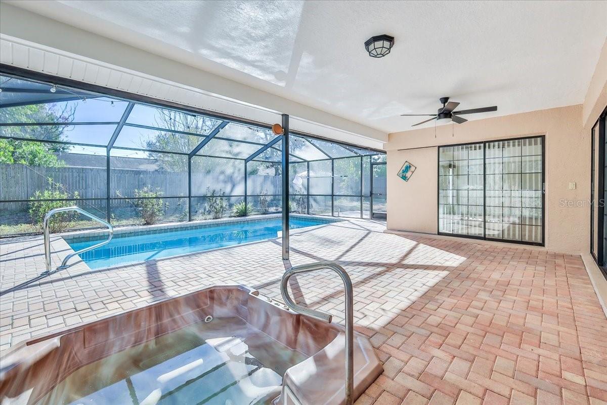 Screened in Hot Tub & Pool