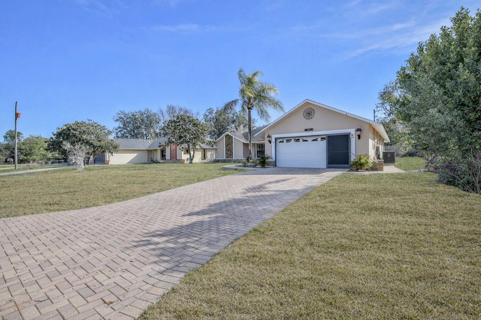 Neighborhood is located near the Parkway