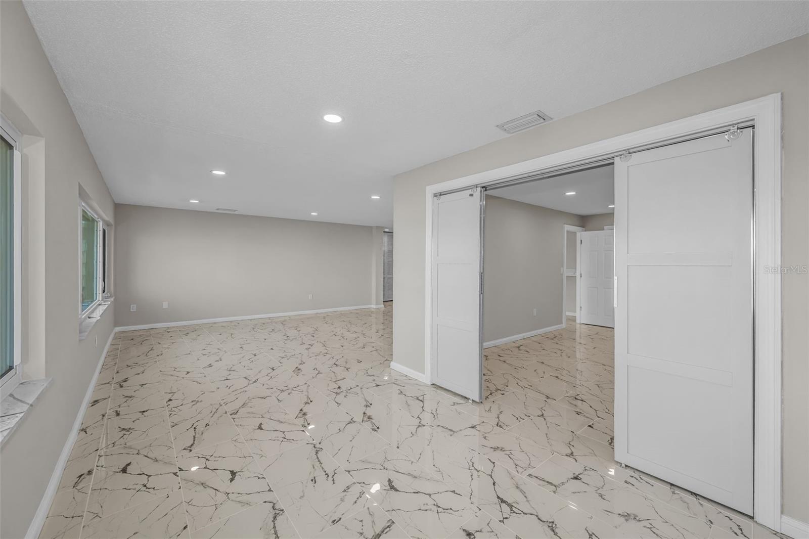 Enclosed balcony ,flex space