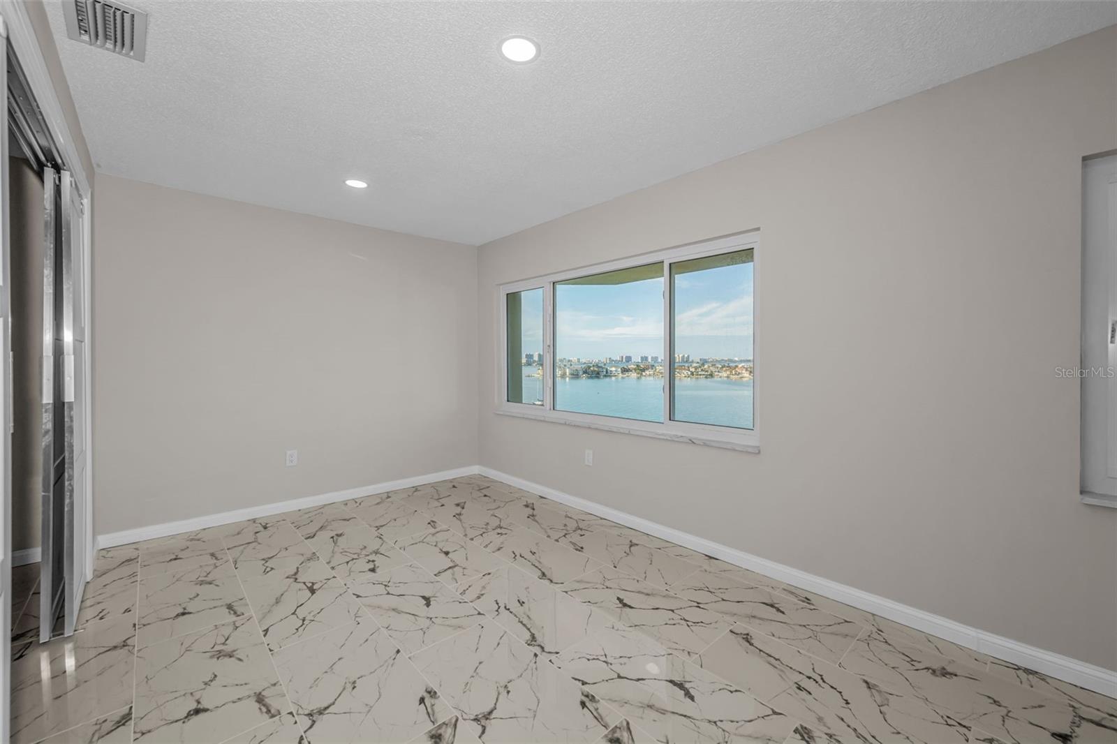 Flex space views of Bay