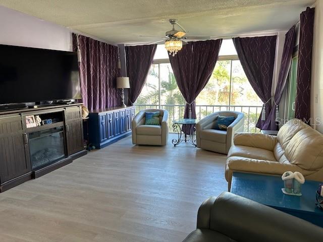 Living Area expanded